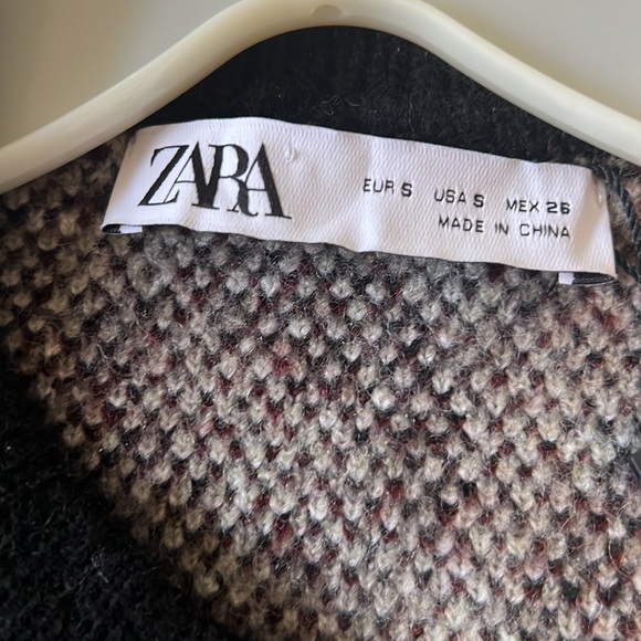 HOST PICK 🌟NEW Zara Jacquard Floral Knit Coat - Picture 9 of 11